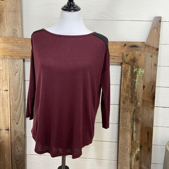 $59.  NYJD 3/4 Sleeve Boat Neck Top  Red Black NWT - Picture 2 of 8